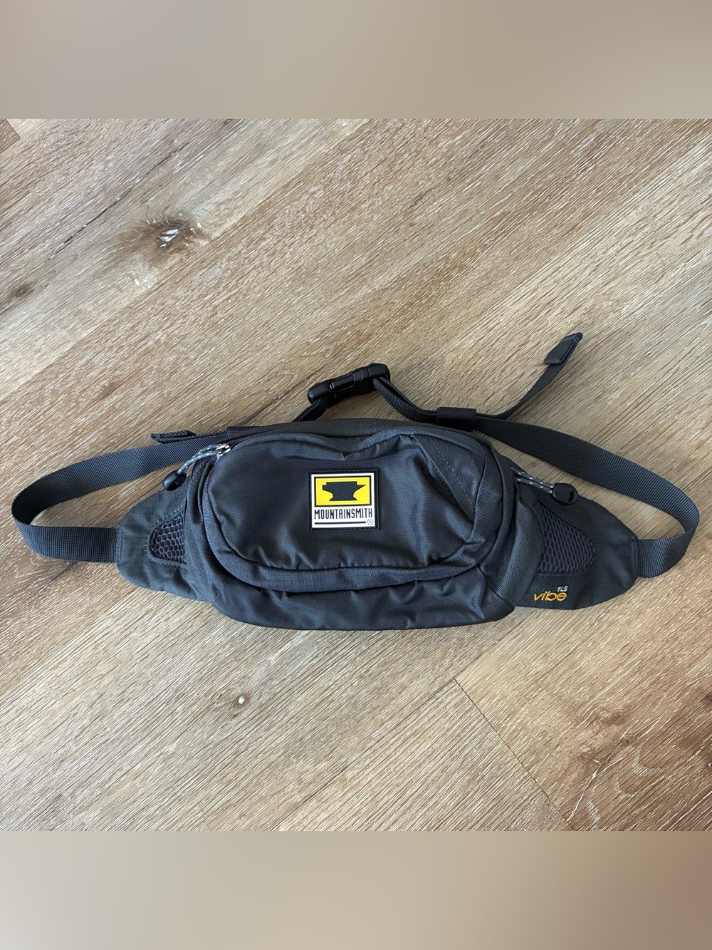 Mountainsmith Vibe TLS Lumbar Pack Charcoal Grey Waist Bag Hiking Fanny Pack